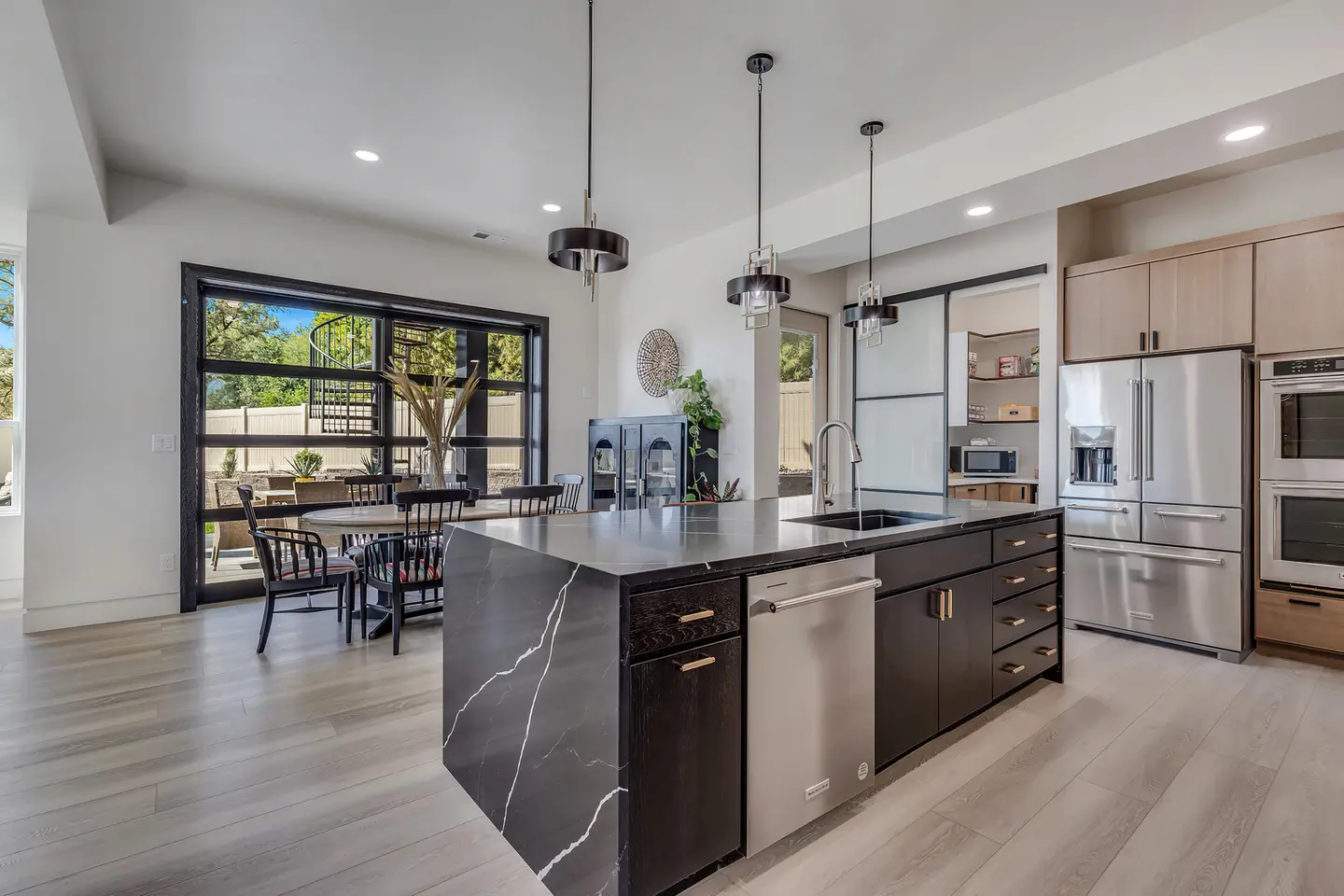 Whitewater Oak view 4